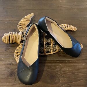 Zero Shoes Womens Phoenix Leather Dressy Black Flat Size 7.5